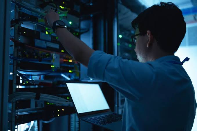 INTERNET DEDICATED BISNIS: KUNCI KONSISTENSI TRANSFORMASI DIGITAL